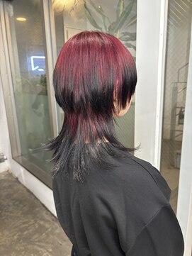レコ 渋谷(LECO) クラゲウルフカットワインレッドカラー