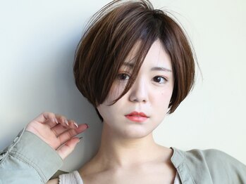 テープ(TAPE)の写真/”高いスキル”と再現性”を誇るカット技術。あなたの魅力を引き出し、あなただけのスタイルを創ります◎