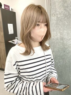 ワンズミラー 海老名店(ONE's MIRROR) ミルクティーベージュ