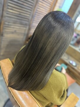 ニューラインギンザ(New-Line 銀座) 艶髪ロング オリーブカラー