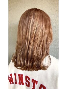フィズクロップ(fizzcrop) ワンカラーで作るミルクティーベージュ