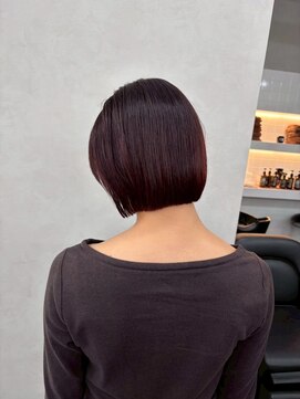 クム 横浜(qumu) ワインレッド