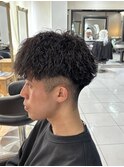 ツイストスパイラルパーマ　縦落ちパーマ　スペインカール　眉毛