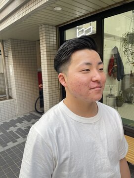 ウェルネス(Wellness) かきあげスタイル、パーマ、スパイラルパーマ