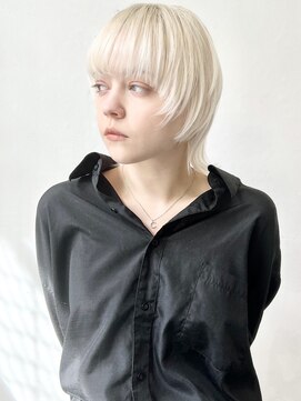 ココ 原宿(KOKO) 黒髪小顔クラゲヘアーオリーブグレーココアベージュブリーチ