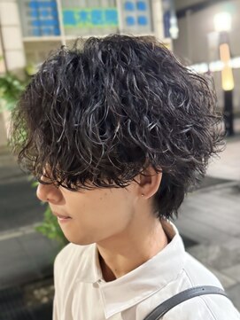 バース バイ ハピネス(BIRTH by happiness) ツイストスパイラルパーマツイストパーマメンズマッシュパーマ