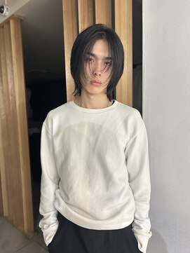 メゾンアクア 表参道(Maison ACQUA) =メンズボブ/スパイキーショート/ブルーブラック／MEN’S HAIR