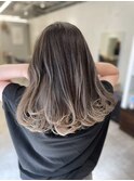オレンジみをおさえたエアータッチバレイヤージュ