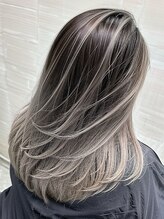 透明感・立体感・艶感を叶える！scintillerの似合わせデザインカラー技術で理想以上の髪色を実現