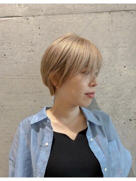 ヘアールーム プリズム(Hair room Prism) ハイトーンショート