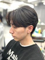 オーバルバイアピッシュ(OVARL by apish)&nbsp;フェザーパーマ/毛流れセンターパート/メンズパーマ/渋谷原宿