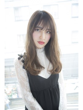 サロンドミルク 原宿(salon de MiLK) 【salon de MiLK 原宿】ナチュラル斜めバングハニーヘア