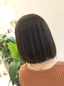 ラブズラフズ 下上津役店 (Loves Laughs) スペシャルワンボブ♪