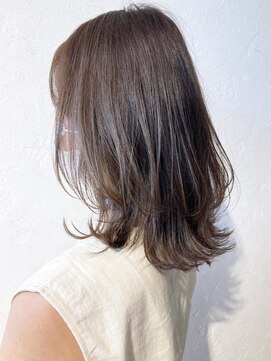 アルバム 銀座(ALBUM GINZA) ミディアム レイヤーグレージュ_フリンジウェーブ_ba295692