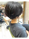 クセ毛を活かしたショート