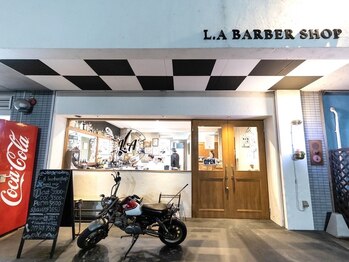 エルエー バーバーショップ 草津店(L.A BARBERSHOP)の写真/【完全男性専用サロン】あなたの「今行きたい！」が叶う☆毎日忙しい、仕事帰りに行きたいそんなあなたに◎