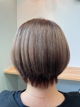 コチ(cochi) アッシュ系カラー