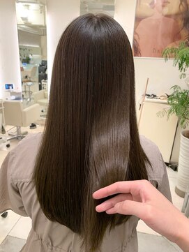 ヘアーアンドメイク ブリリアント(hair&make BRILLIANT) フローディアトリートメント