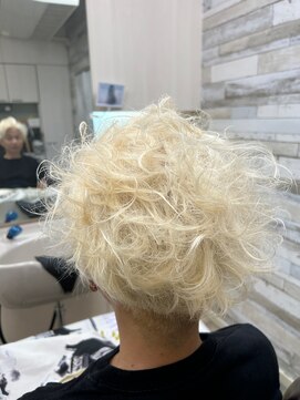 ヘアーサロン いまにし 白髪ハイブリーチ