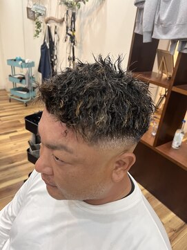 スウェル 千葉店(Swell) ツイストパーマ×フェードカット