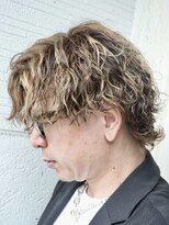 フゥ 宇都宮(FeU)&nbsp;サーフカール/スパイラルパーマ/ウルフ