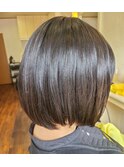 ショートボブ