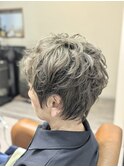 大人気お茶目ショート×ポイントパーマ
