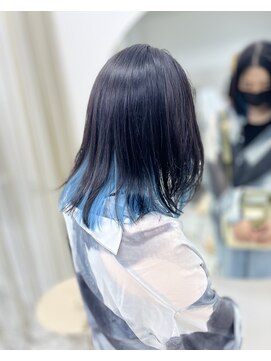 ナナ(NANA) ブルー/インナーカラー/ブリーチ/カット/