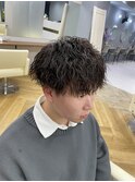 波巻きツイストスパイラルパーマツーブロック刈り上げ