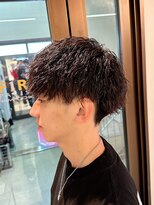 コワファーストナガサキシャンプーボーイ(COIFF1RST NAGASAKI SHAMPOO BOY)&nbsp;ツイストスパイラルパーマ　メンズサロン　マッシュカット　韓国