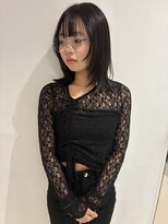 Folk Lore【フォークロア】己斐店 黒髪レイヤースタイル