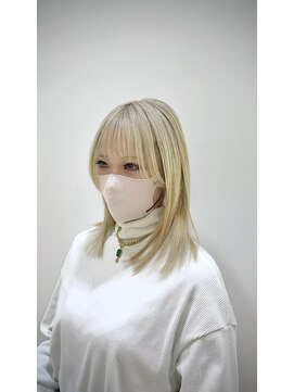 ラナ ナカガワ(Lana NAKAGAWA) ブロンド+顔周りレイヤー