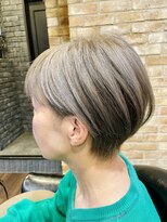 モナン 海老名(Monan)&nbsp;ショートスタイル ベージュカラー アンブレラカラー