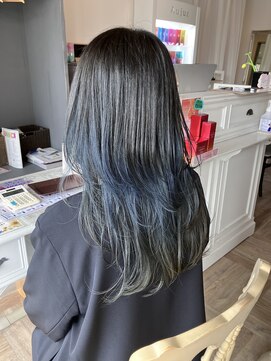 クレールボワス 引佐店(Clair,e bois) ロングレイヤー×ブルーグレーデザインカラー