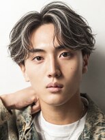 ラスト(LUAST)&nbsp;フェザーパーマセンターパートニュアンスパーマ曲がる縮毛矯正