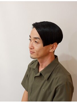 アクトンヘアドレッサーズ(Acton Hairdressers) メンズアシンメトリックスタイル