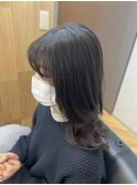 ショートボブ/センターパート/ツヤ髪/グラデーション/イヤリング