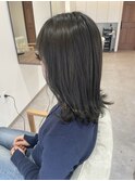 オリーブグレージュ