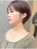 秋カラー前髪あり大人かわいいショートヘア