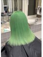 グロウ 渋谷(grow)&nbsp;ブロンドに落ちるグリーン【髪質改善 ハイトーン 複雑履歴】