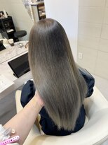 髪屋 紬&nbsp;グレージュカラー／ダブルカラー