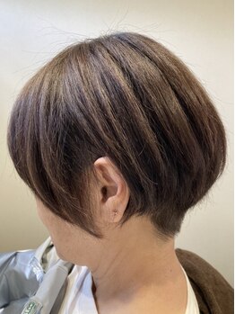 ロコヘアー(Roco Hair)の写真/気になる白髪も、髪に優しくダメージレスに艶のある上品な仕上がりに*大人可愛いカラーをご提案致します♪