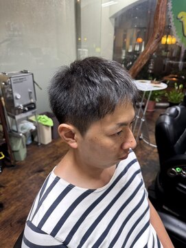 ヘア リーフ(Hair Leaf) モヒスタイル