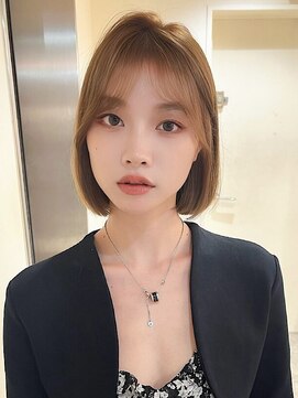 シア(sia) 韓国風くびれレイヤー髪質改善ブラウンベージュ小顔美髪20代30代