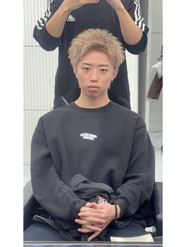ペレ 渋谷(PELE) MEN’S HAIR/波巻ツイストスパイラル/フェザーパーマ/渋谷
