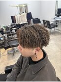 メンズパーマブラウンベースハイライト縦落ちツイスパ