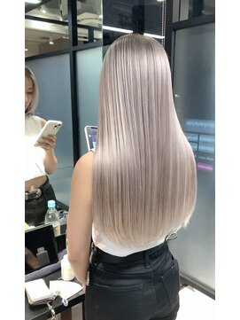 テラ 仙台(Tera) ホワイトグラデーション ペールベージュ ホワイトベージュ