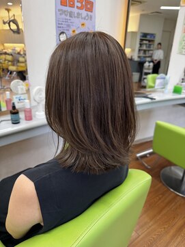 アカネ(Akane) ブリーチなしカラー　アッシュカラー　20代　30代