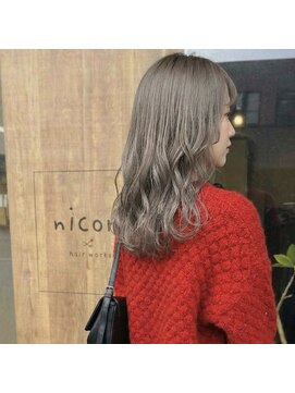 ニコリヘアワークス(nicori hair works) ロング×ハイトーン×シアーベージュ2