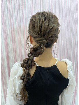 ベルグロー 北新地上通り店(BELLEGROW) 大阪梅田で叶う 360度可愛い ぽこぽこ編みおろし